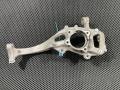 кулак поворотный правый Audi A4 B9 2017, 2.0 л., бензин, АКПП, седан, 8W0407560, 8W0407242F - фото №4