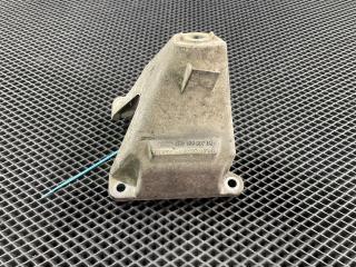 кронштейн двигателя Audi A8 D3 [рестайлинг] 2006, 6.0 л., BHT, бензин, АКПП, седан, 4E0199307BJ