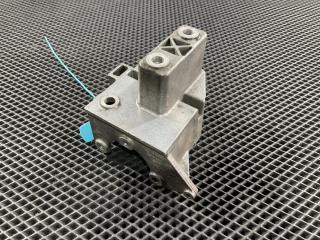 кронштейн гидроусилителя Audi A8 D3 [рестайлинг] 2006, 6.0 л., BHT, бензин, АКПП, седан, 07D145879F