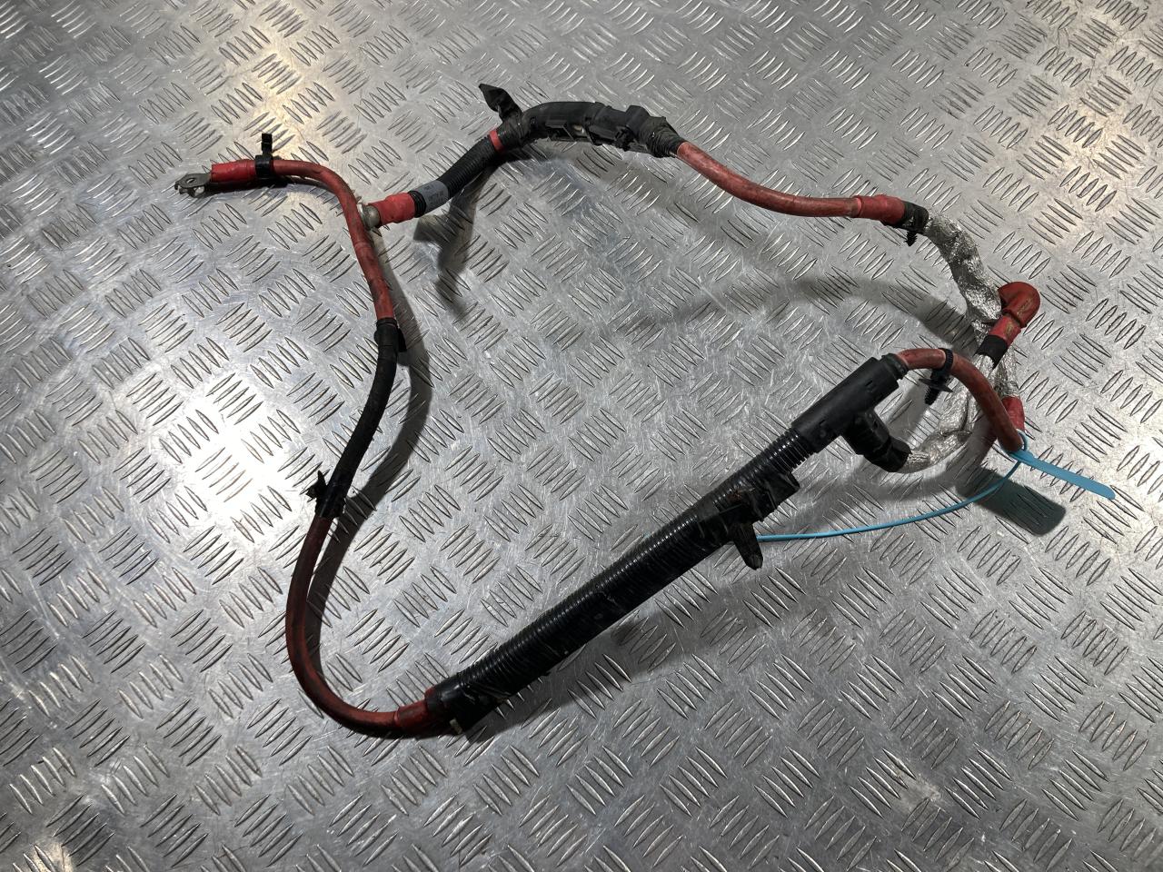 провод высоковольтный Jaguar XE 1 поколение X760 2016, 2.0 л., бензин, седан, HX7314305BA, T2H5717 - фото №1