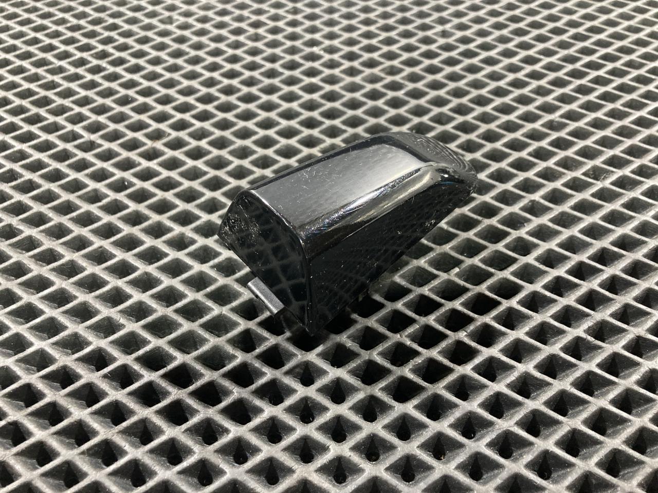 ручка наружная задняя левая Land Rover Range Rover 4 поколение 2016, 5.0 л., бензин, внедорожник 5 дв., BJ32224A44 - фото №1