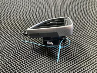 дефлектор обдува салона Jaguar XE 1 поколение 2019, 3.0 л., бензин, седан, HX73018B08A, T4A12747