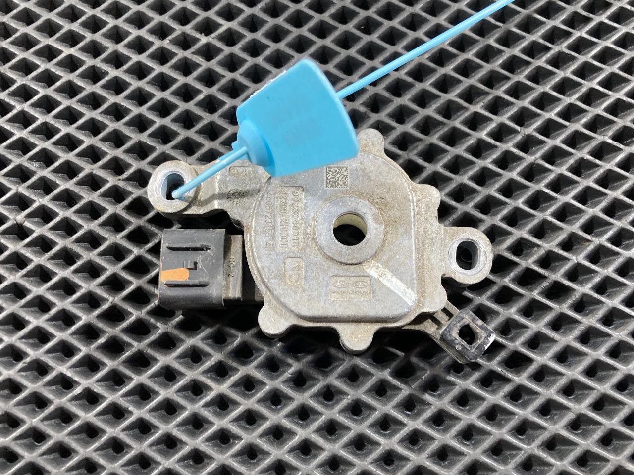 модуль управления селектора АКПП Kia K5 3 поколение 2020, 1.6 л., G4FP, бензин, АКПП, 42700-2H000 - фото №1