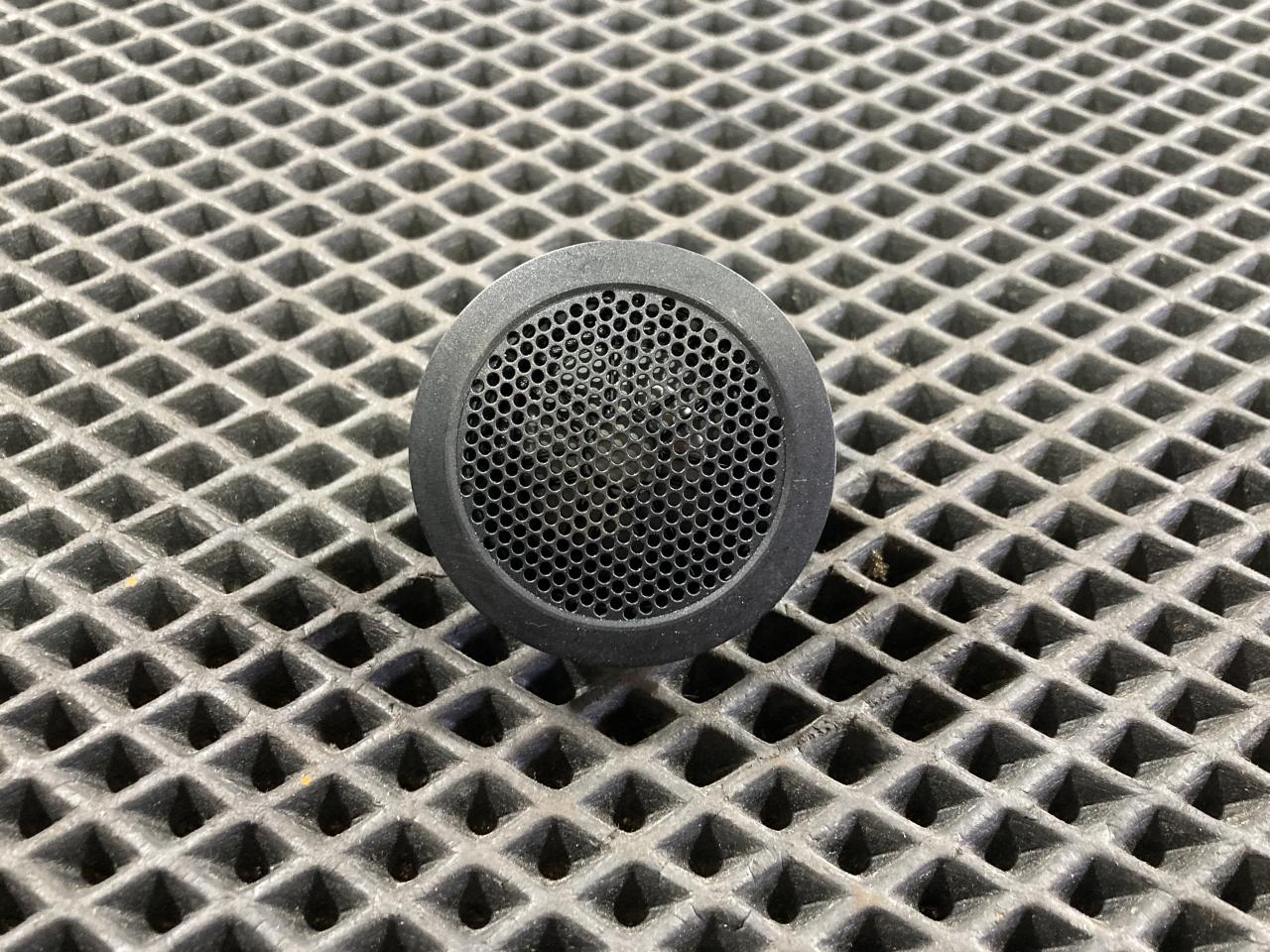 динамик торпедо Jaguar XE 1 поколение 2019, 2.0 л., бензин, АКПП, седан, DH5218808AA, T4N3828 - фото №1