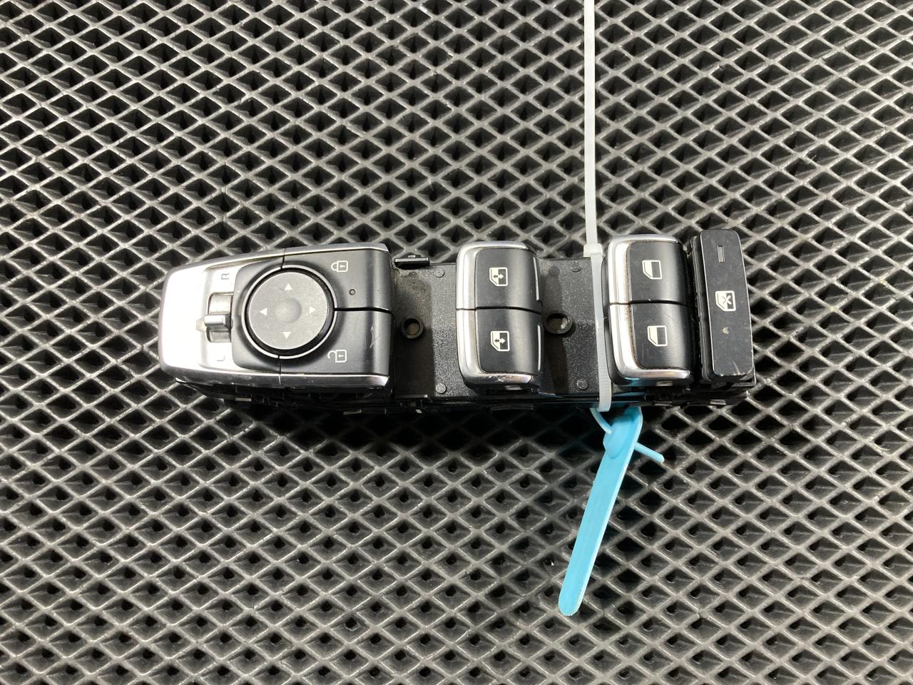 блок управления стеклоподъемниками Kia K5 3 поколение 2020, 1.6 л., G4FP, бензин, АКПП, 93571L3140 - фото №1