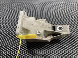 кронштейн двигателя Land Rover Range Rover Sport 2 поколение 2016, 3.0 л., дизель, АКПП, внедорожник 5 дв., CPLA-6037-CB, LR033181, LR122399