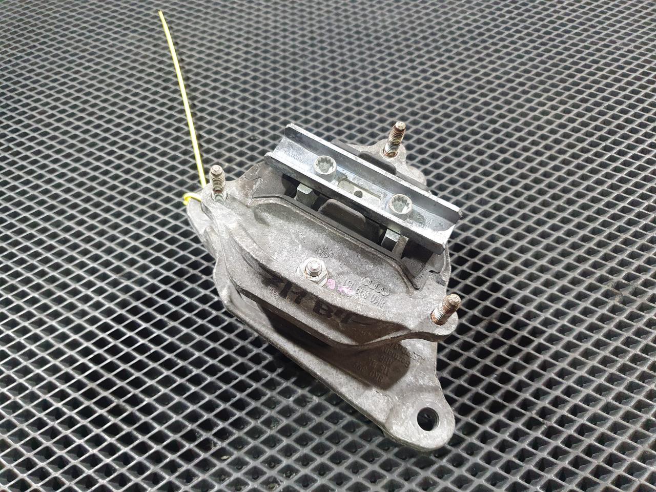 подушка крепления КПП Audi A8 D4/4H 2012, 4.2 л., CDRA, бензин, седан, 8K0399115BK, 8K0399151 - фото №1
