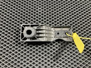 кронштейн радиатора Jaguar XE 1 поколение 2017, 2.0 л., бензин, АКПП, GX738K336AE, T2H25176