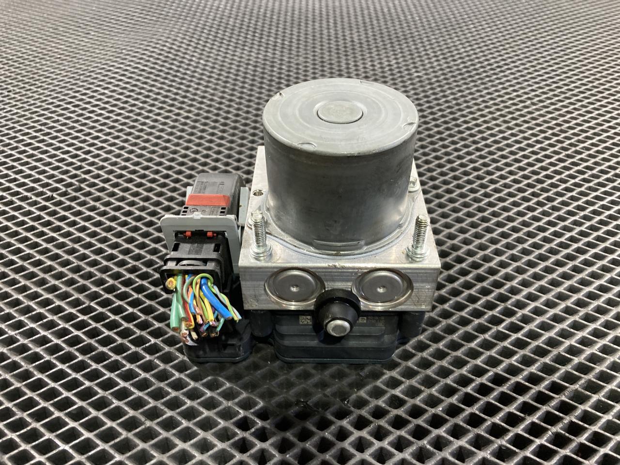 блок ABS Jaguar XF X260 2016, 3.0 л., бензин, АКПП, седан, 2265106539, 0265956242, T2H38801, T2H10331, T2H37243, T2H21228, GX6314F447AG - фото №1