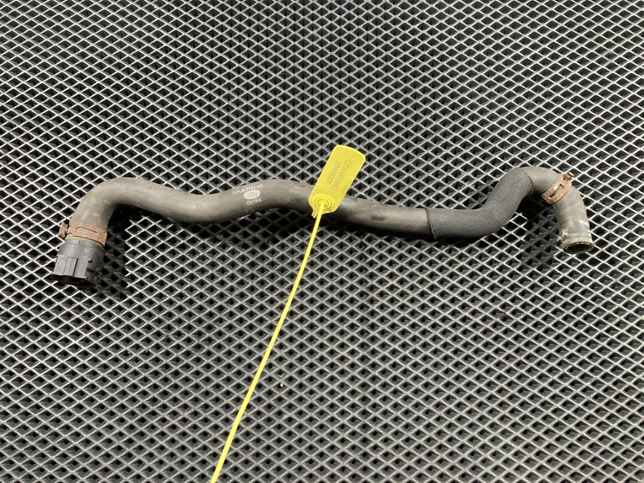 патрубок (трубопровод, шланг) Land Rover Range Rover Sport 2 поколение 2014, 5.0 л., 508PS, бензин, АКПП, внедорожник 5 дв., CPLA-7752-AB, LR036540, LR034625 - фото №1