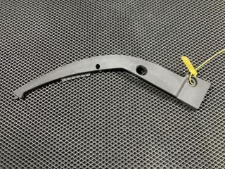 уплотнитель подкапотного пространства Land Rover Range Rover Sport 2 поколение L494 2017, 3.0 л., дизель, АКПП, внедорожник 5 дв., DK628C390AC, LR098769