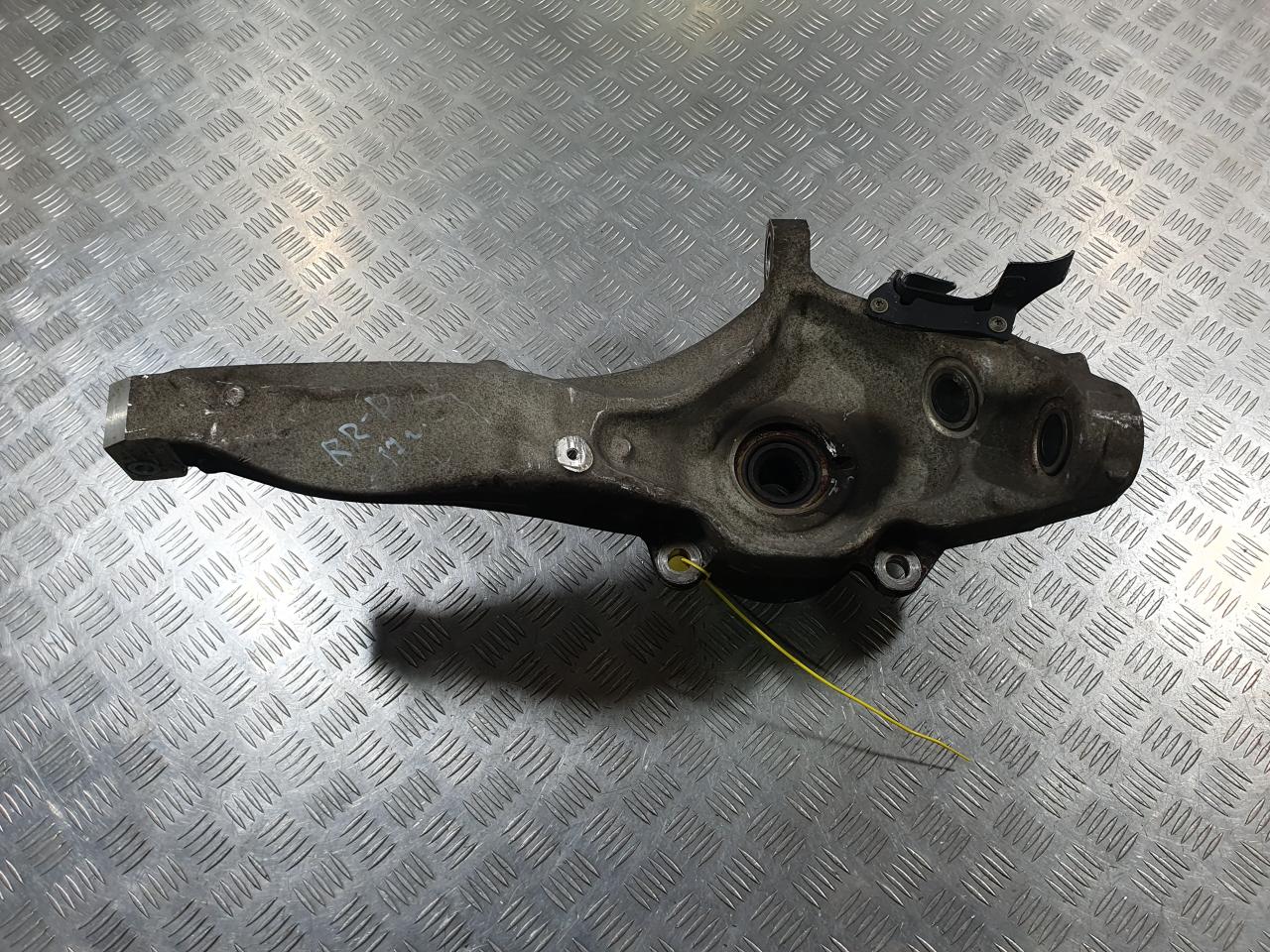 кулак поворотный левый Land Rover Discovery 5 поколение 2017, 3.0 л., 306PS, бензин, АКПП, внедорожник 5 дв., DPLA-3K186-AE, LR155541, LR099134, LR115105, LR134929, LR095817 - фото №1