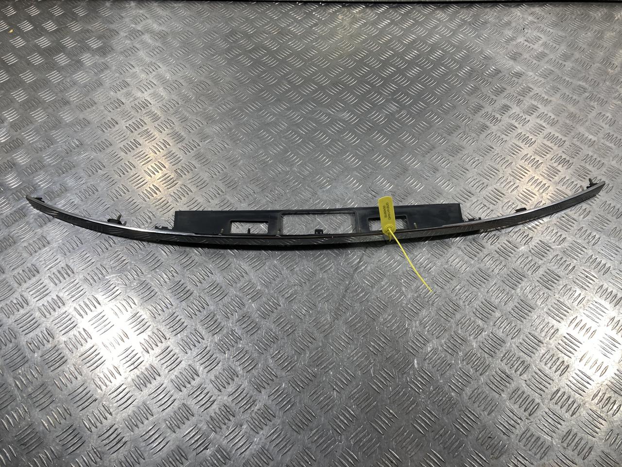 накладка двери (крышки) багажника Jaguar XF X260 2018, 3.0 л., AJ 126, бензин, АКПП, седан, GX6340406AD, T2H18664 - фото №1