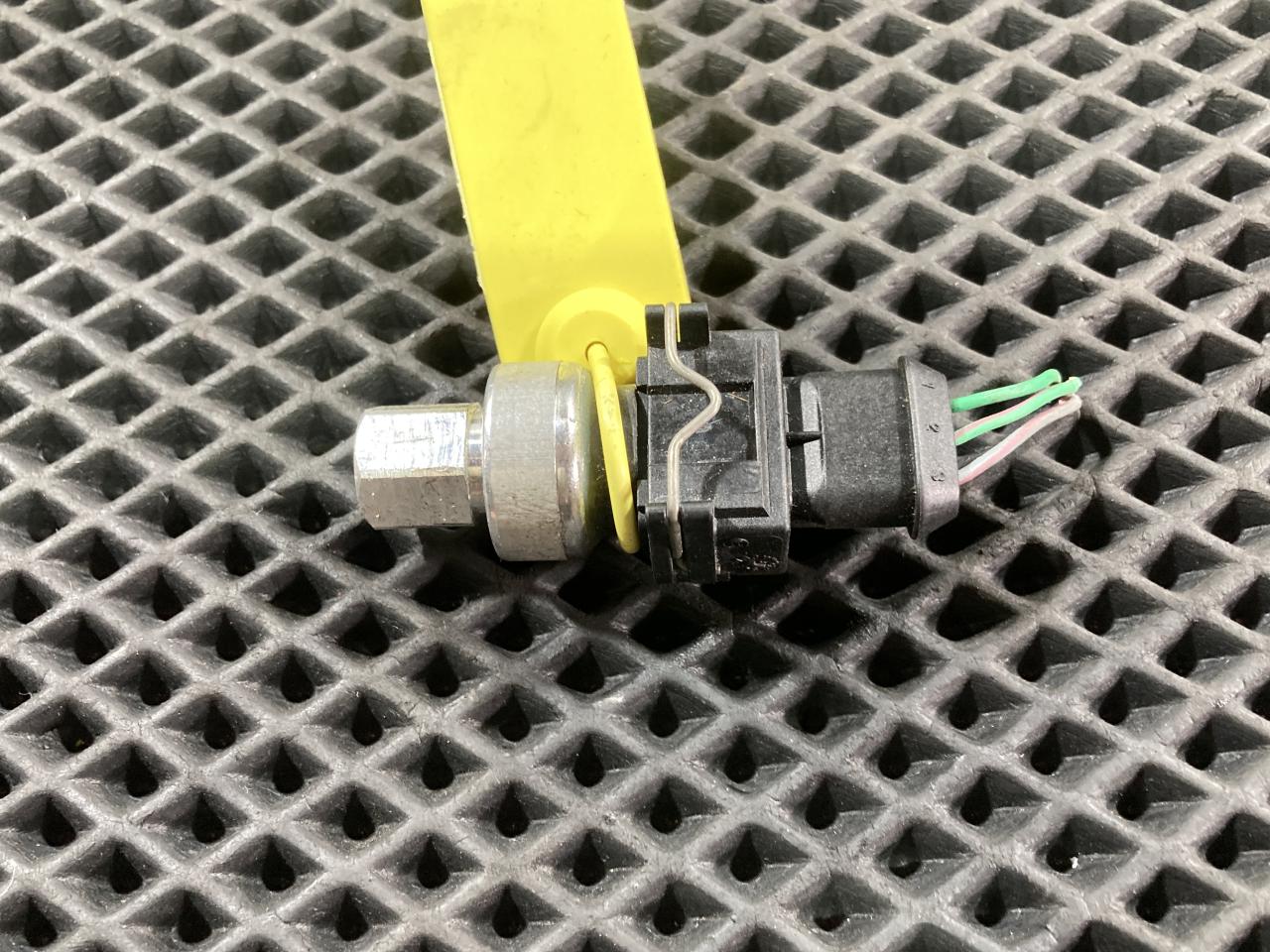 датчик кондиционера Land Rover Discovery Sport 1 поколение 2015, 2.0 л., бензин, АКПП, внедорожник 5 дв., 31292004, LR012018, LR002652, LR004079 - фото №1