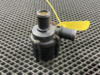 насос антифриза дополнительный Audi Q7 4M 2017, 3.0 л., CREC, бензин, АКПП, внедорожник 5 дв., 06H121601P