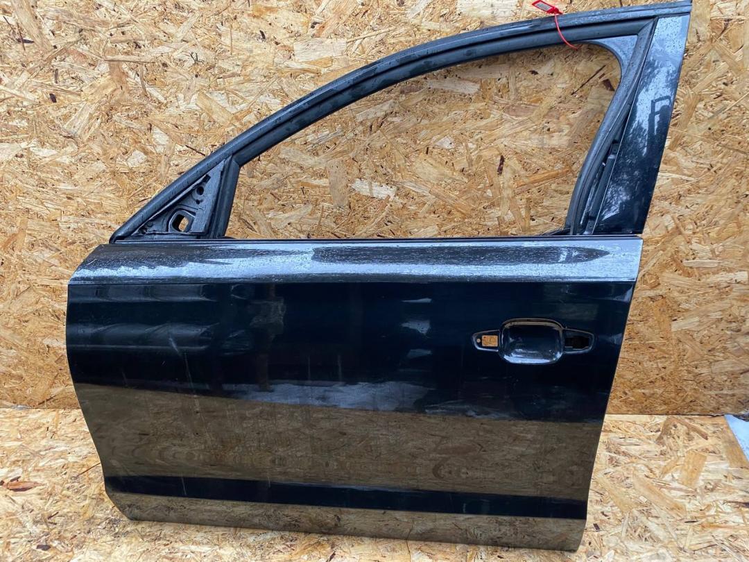 дверь передняя левая Audi A8 D4/4H 2011, 4.2 л., CDRA, бензин, седан, 4H0831051B - фото №1
