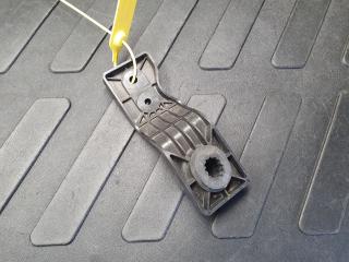 кронштейн радиатора Jaguar XE 1 поколение 2017, 2.0 л., бензин, АКПП, GX738K336AE, T2H25176