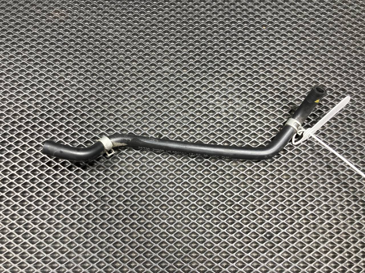 патрубок (трубопровод, шланг) Kia K5 3 поколение 2020, 1.6 л., G4FP, бензин, АКПП, 26730-2M800 - фото №1