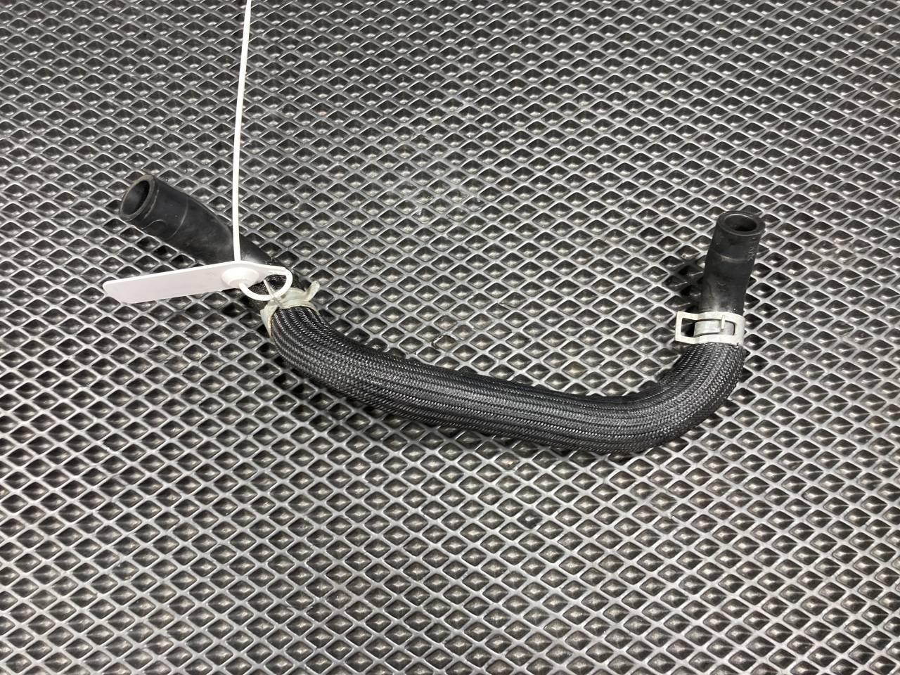 патрубок (трубопровод, шланг) Kia K5 3 поколение 2020, 1.6 л., G4FP, бензин, АКПП, 26710-2M830 - фото №1