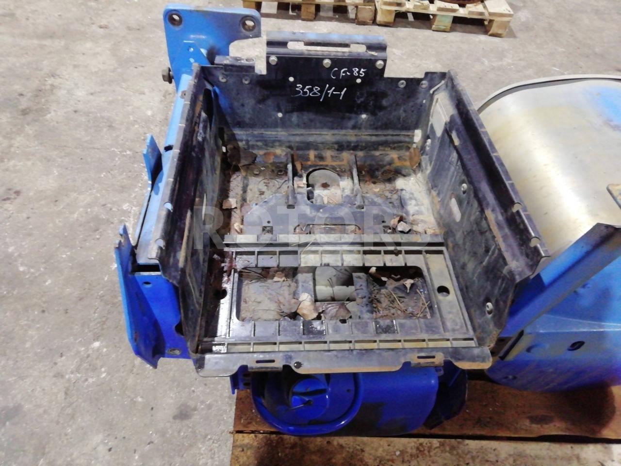 аккумуляторный ящик DAF CF-series 1 поколение 2006, 12.9 л., MX 265, дизель, АКПП - фото №1