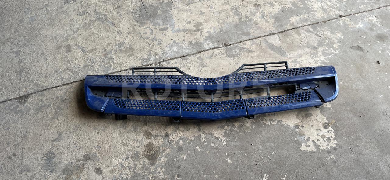 решетка радиатора Mercedes-Benz Actros 4 поколение (MP4) 2012, 12.8 л., OM 471.909, дизель, АКПП, A9608852584, A9608852684, A9618851353, A9618851453 - фото №1