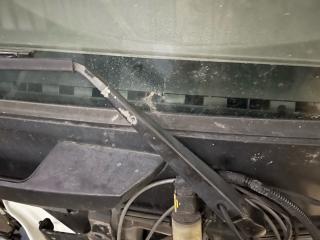 щеткодержатель (поводок стеклоочистителя, дворник) DAF XF 106 1 поколение 2018, 12.9 л., MX-13 390 H2, дизель, АКПП