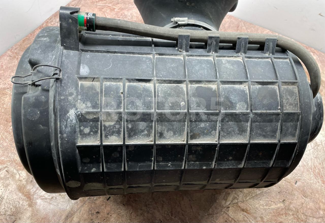 корпус воздушного фильтра DAF XF 106 1 поколение 2018, 12.9 л., MX-13 390 H2, дизель, АКПП, 2144993, 2144995 - фото №1