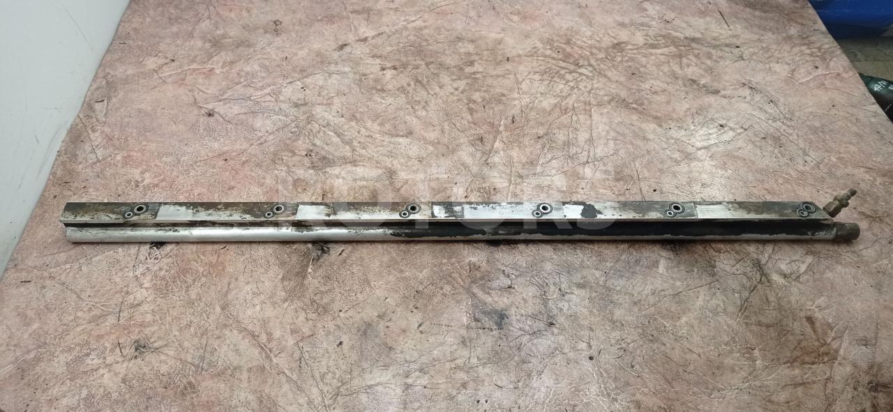 топливная рампа Scania 144 1 поколение 2002, 10.6 л., DC 11.02, дизель - фото №1