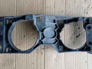 рамка фары противотуманной левой Scania P 5 поколение 2011, 11.7 л., DC 12.15, дизель, АКПП, правый руль, 1786695