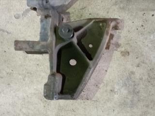 кронштейн усилителя переднего бампера нижний Scania P 5 поколение 2011, 11.7 л., DC 12.15, дизель, АКПП, правый руль, 1431601