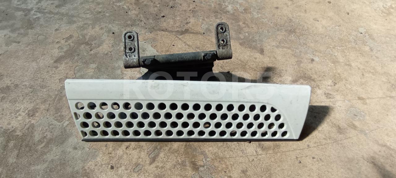 подножка переднего бампера Mercedes-Benz Actros 4 поколение (MP4) 1845LS 2014, 12.8 л., OM 471.900, дизель, АКПП, белый, A9608852684 - фото №1