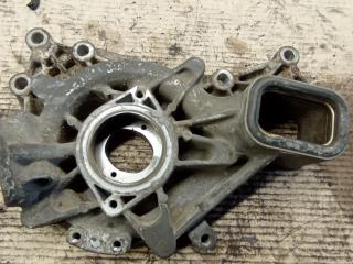 корпус помпы Renault Magnum 4 поколение 2009, 12.8 л., DXi 13 500, дизель