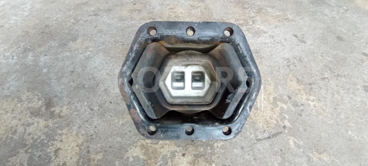 подушка крепления двигателя DAF CF-series 1 поколение 2012, 12.9 л., MX 340, дизель, АКПП, правый руль, 742811 - фото №1