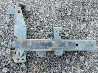 кронштейн крепления подкрылка DAF XF 105 1 поколение 2010