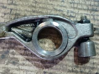 коромысло клапана (рокер) Scania 124 4 поколение 2004, 1465288