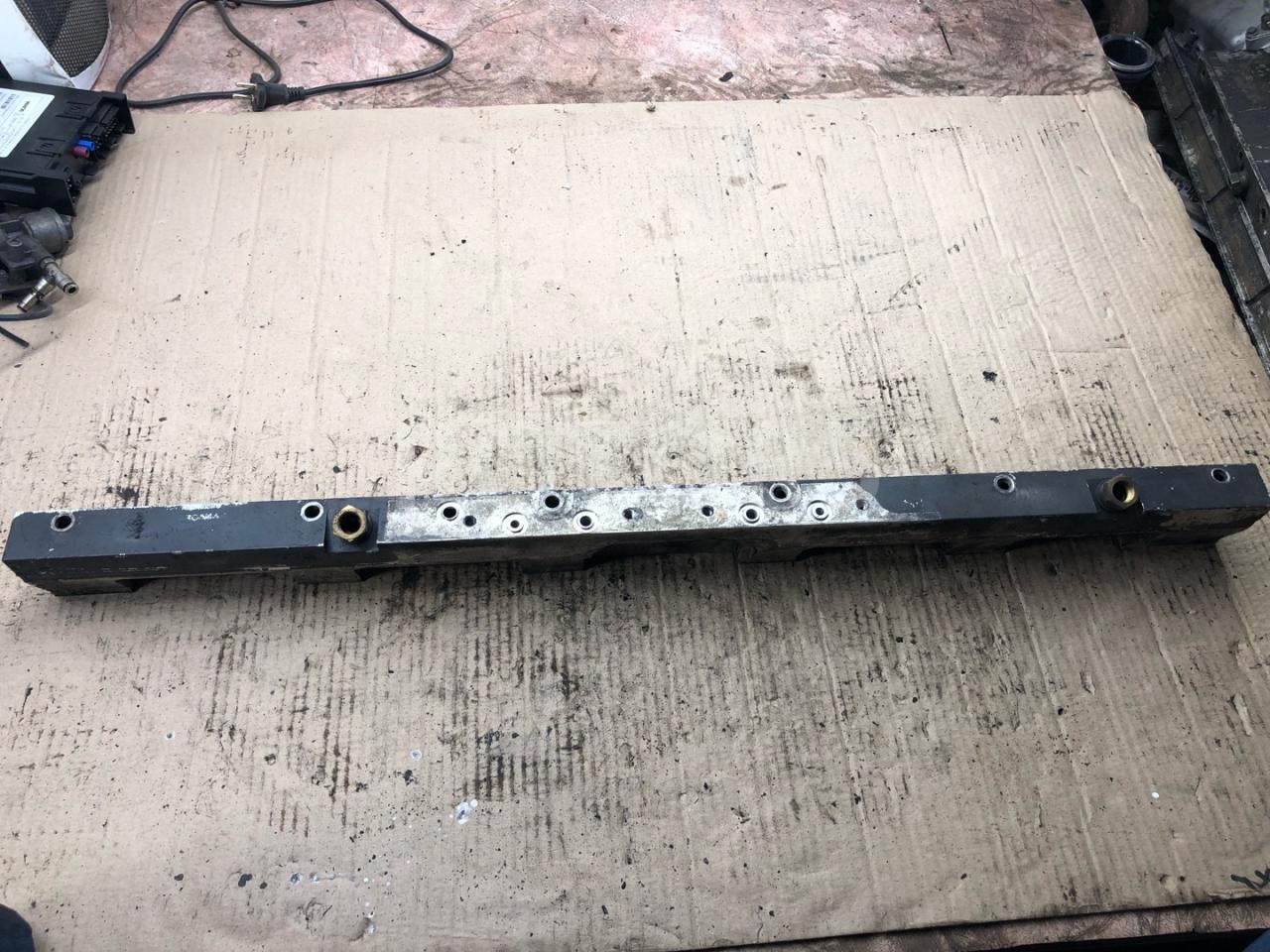 топливная рампа Scania R 5 поколение 2006, 11.7 л., DC 12, дизель, 1493535 - фото №1