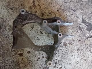 кронштейн амортизатора кабины передний левый Scania P 5 поколение 2011, 11.7 л., DC 12.15, дизель, АКПП, правый руль, 1484111