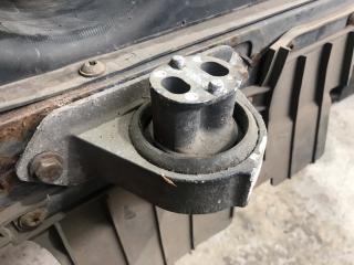 кронштейн радиатора DAF CF-series 1 поколение 2014, 10.8 л., MX-11, дизель, АКПП, белый, правый руль