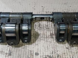 роликовый толкатель клапана (ось) Scania R 5 поколение 2010, 1512895, 1540120