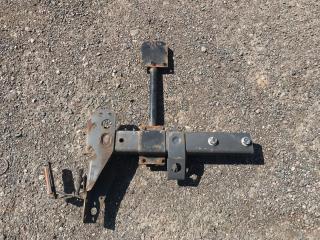 кронштейн крепления подкрылка DAF CF-series 1 поколение 2013, 12.9 л., MX 340, дизель, АКПП, красный, правый руль