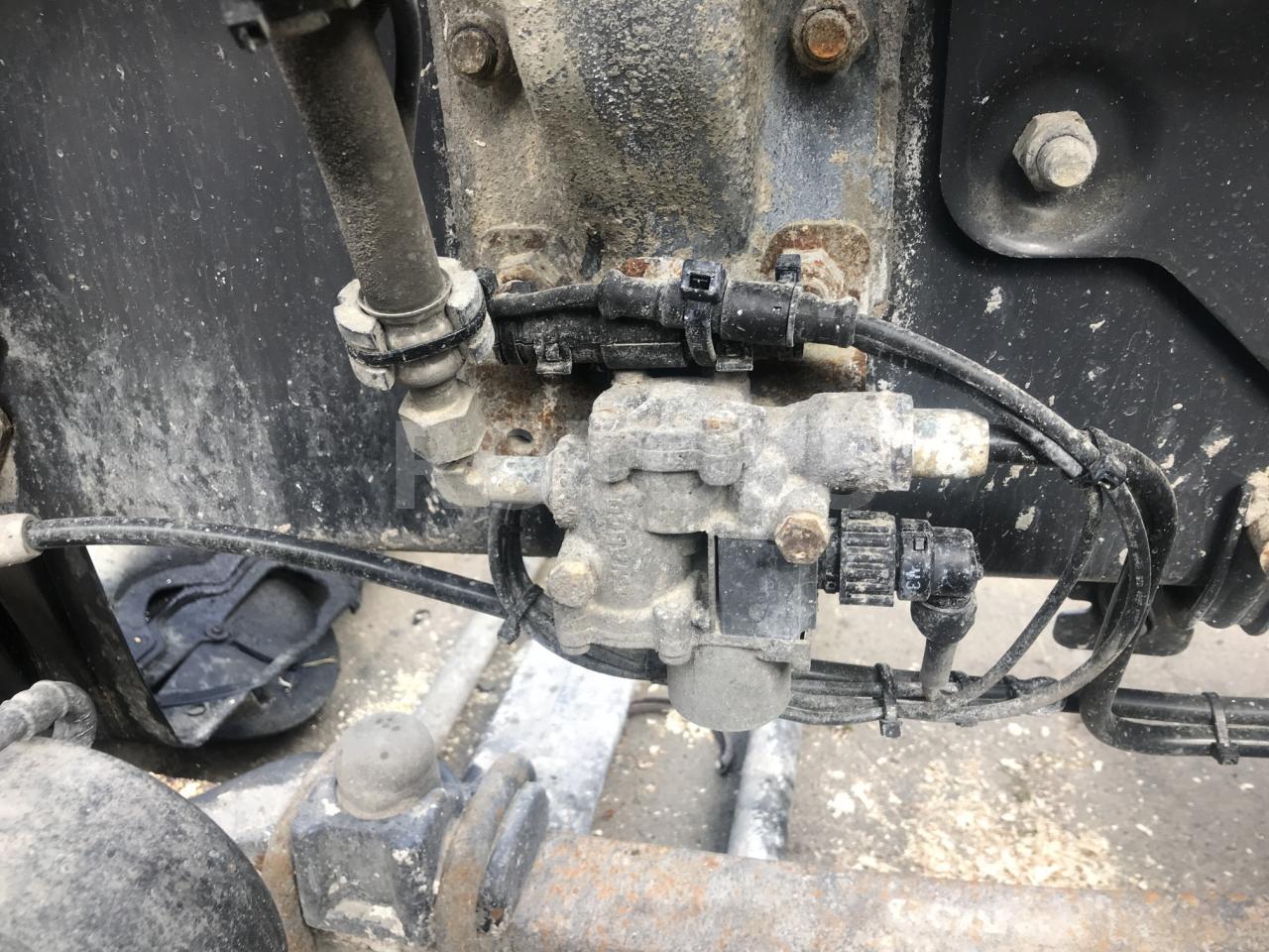 кран распределительный Scania R 5 поколение 2006, 10.6 л., DC 11.09, дизель, МКПП - фото №1