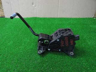 педаль Toyota RAV4 5 поколение (XA50) 2019, 2.5 л., гибрид, 7811033140