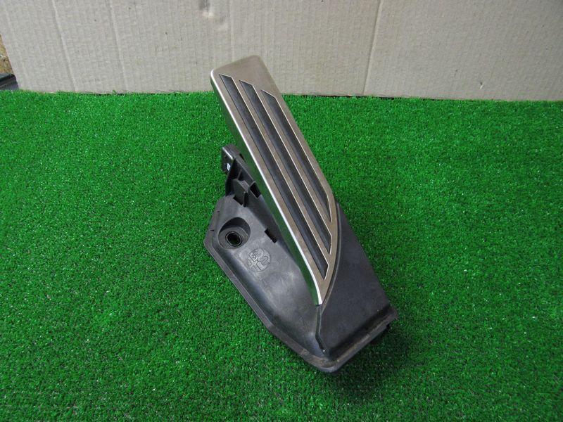 педаль Alfa Romeo Stelvio 1 поколение 2019, 2.0 л., бензин, 00505513370 - фото №1