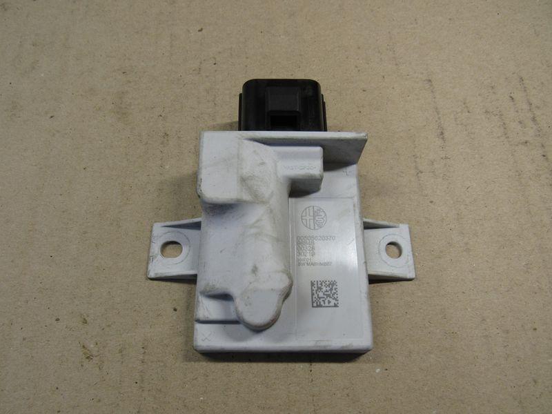 блок управления топливным насосом Alfa Romeo Stelvio 1 поколение 2019, 2.0 л., бензин, 00505620370 - фото №1