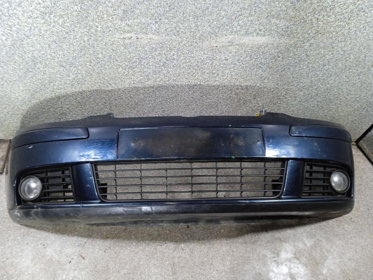 бампер передний Volkswagen Golf 5 поколение (2003 - 2009), хетчбэк 5 дв., 1K087221 - фото №1