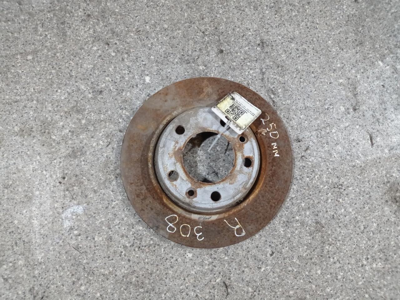 диск тормозной задний Peugeot 308 T9 (2013 - 2017), 1.2 л., Ti, МКПП, хетчбэк 5 дв. - фото №1