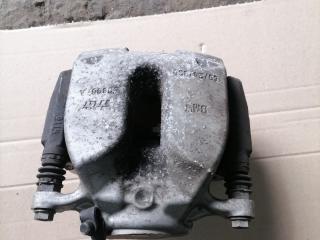 суппорт передний правый BMW X3 G01 2018, 2.0 л., B46 B20 B, бензин, АКПП, внедорожник 5 дв., 34106882254, 6882254