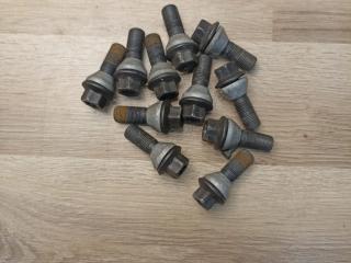 болт колесный BMW X5 G05 2021, 3.0 л., B58B30C, бензин, АКПП, sophisto-grau brillant metallic, внедорожник 5 дв., полный привод, 36136795153, 6795153