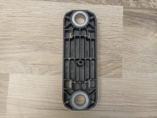 крепление стабилизатора / втулки стабилизатора BMW X7 G07 2021, 3.0 л., B58B30C, бензин, АКПП, a96 mineral-weiss metallic, внедорожник 5 дв., 31356896389, 6896389