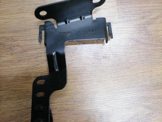 кронштейн (крепление) BMW X5 G05 2021, 3.0 л., B58B30C, бензин, АКПП, sophisto-grau brillant metallic, внедорожник 5 дв., полный привод, 8796333